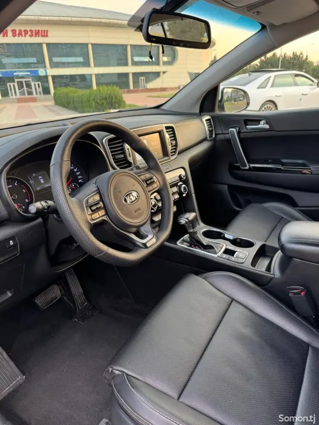 Kia Sportage 2016 · 2.0 AT