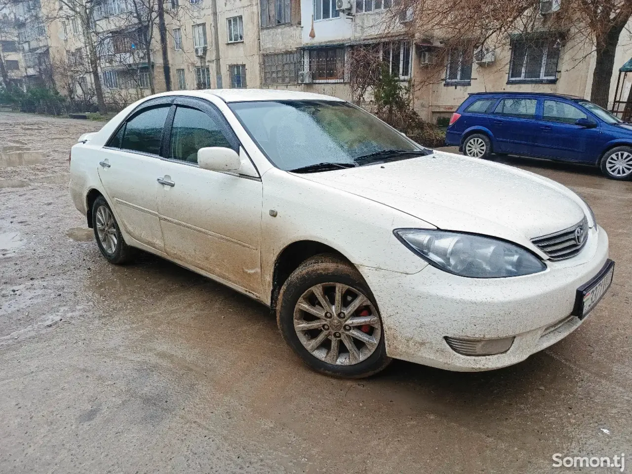 Toyota Camry 2005 · 2.4 MT