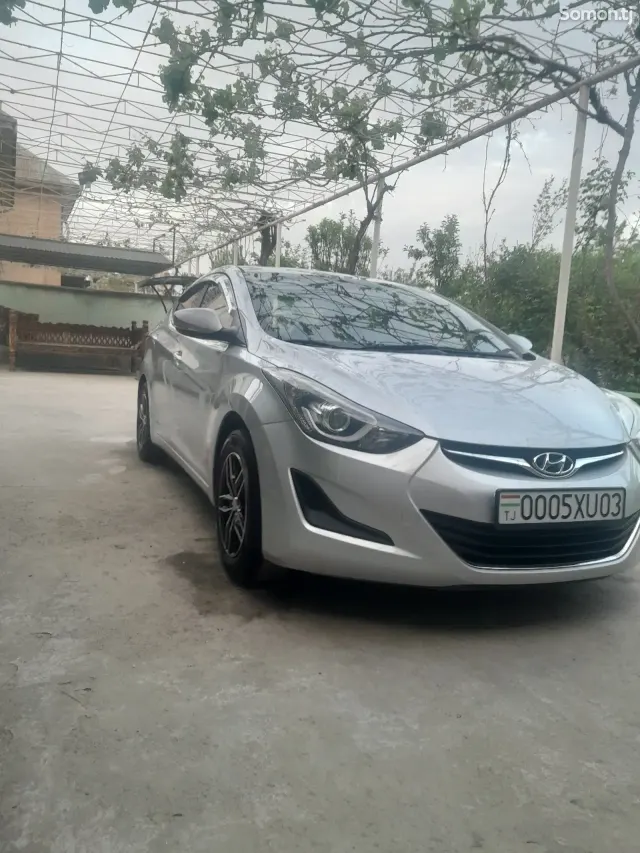 Hyundai Avante 2015 · 1.6 AT