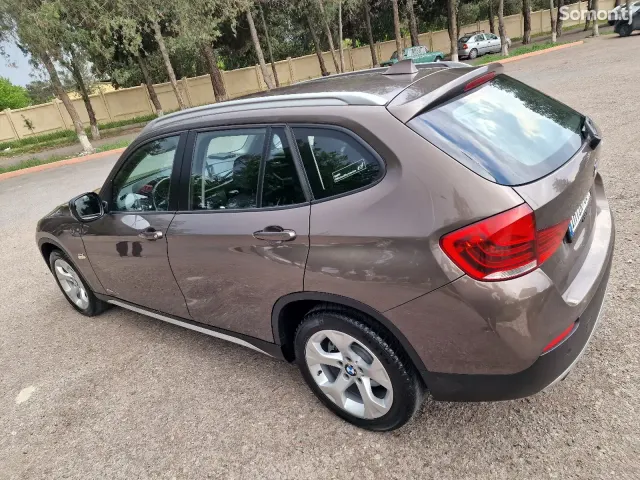 BMW X1 2010 · 2.5 AT