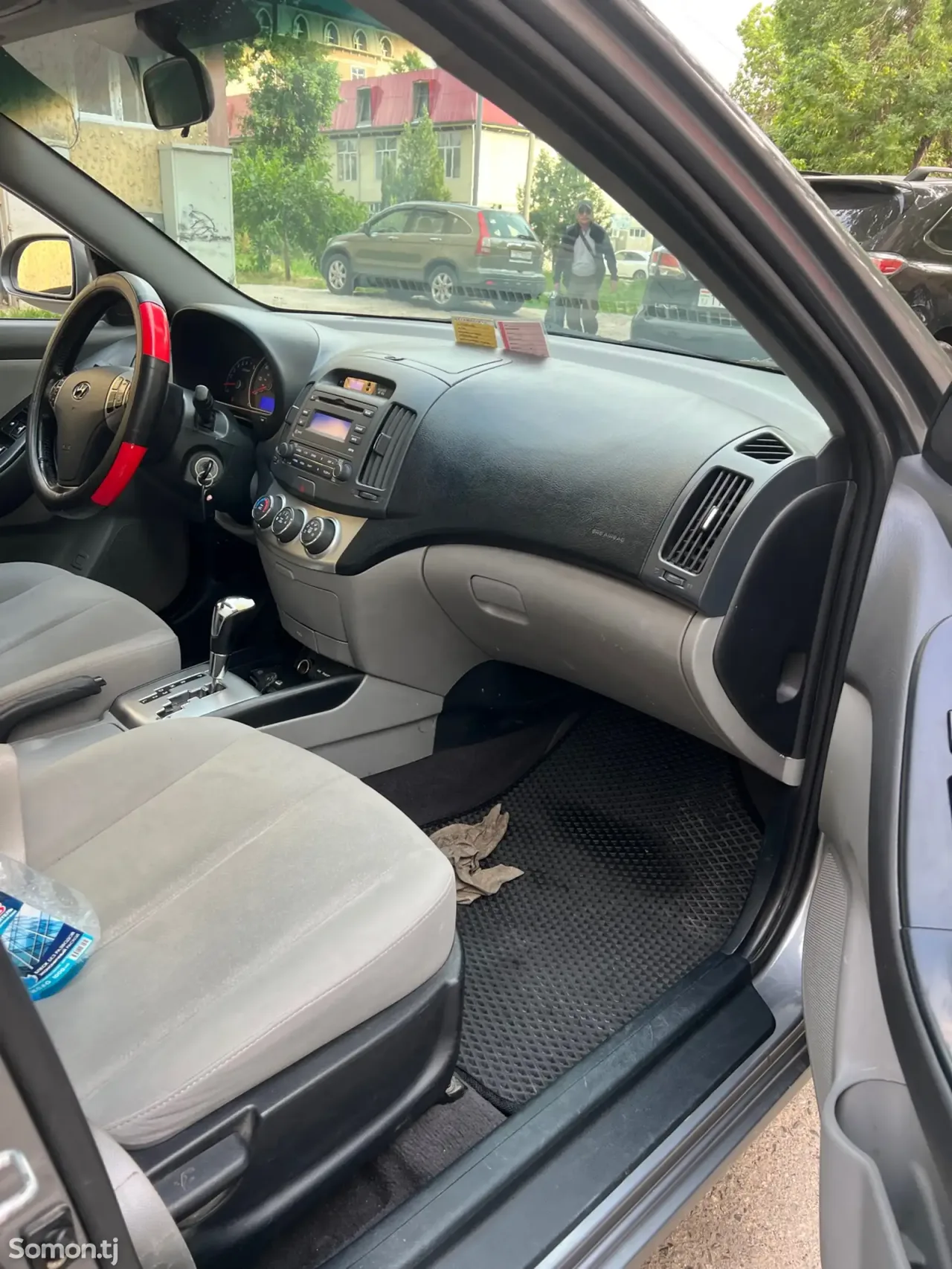 Hyundai Elantra 2010 · 1.6 AT