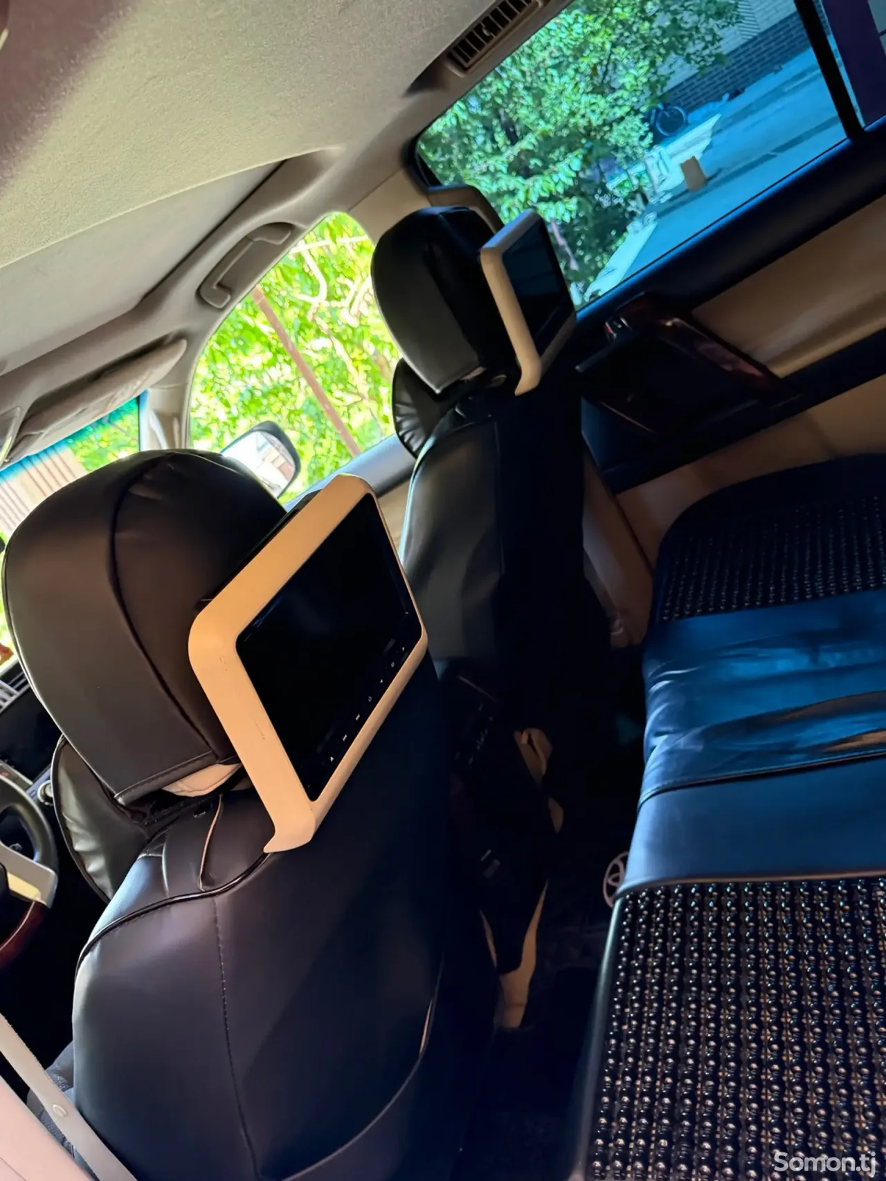 Toyota Land Cruiser Prado 2011 · 4.0 AT