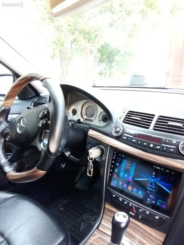 Mercedes-Benz E class 2008 · 3.5 AT