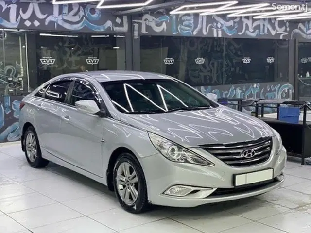 Hyundai Sonata 2014 · 2.0 AT