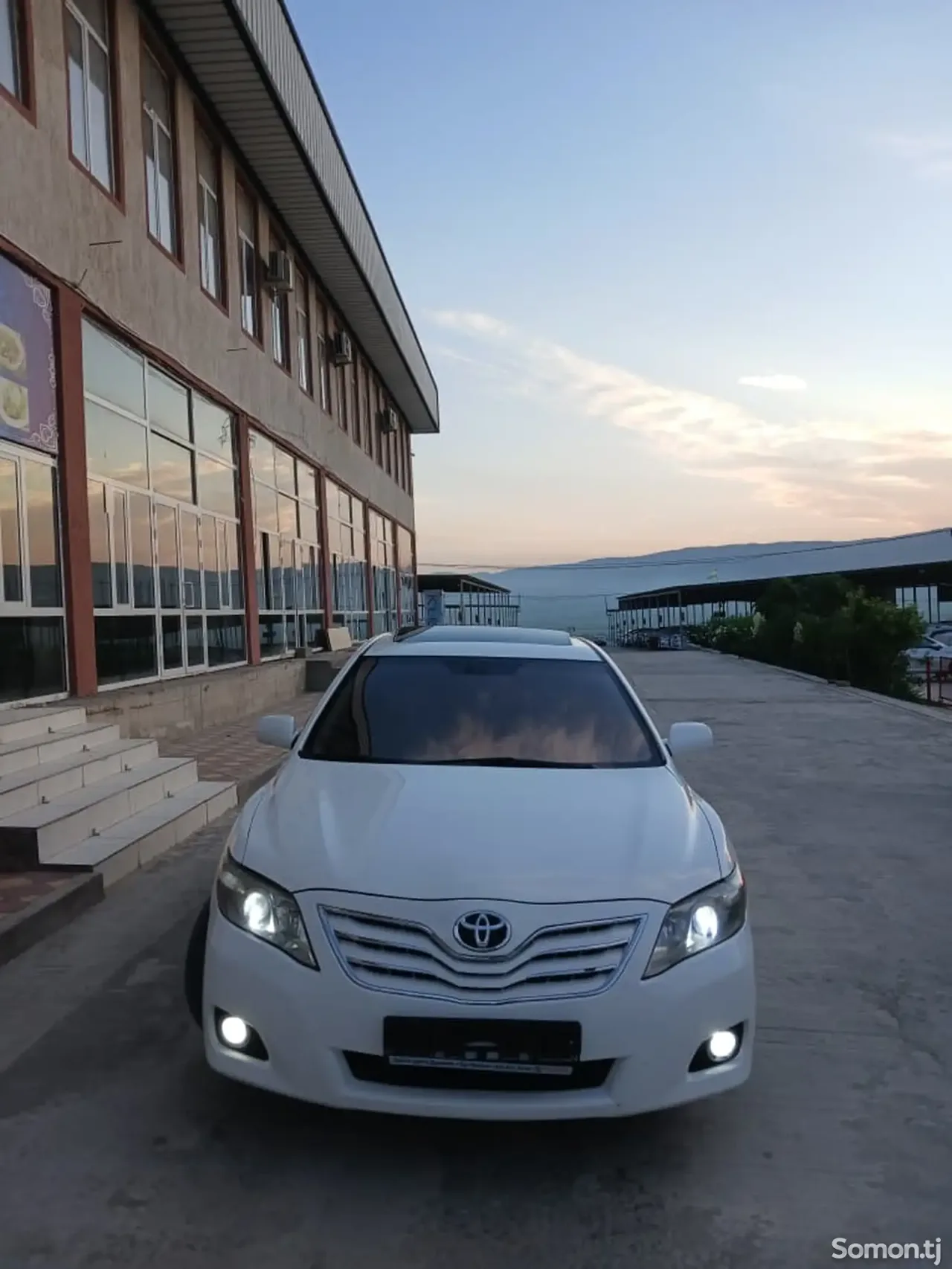 Toyota Camry 2011 · 3.5 AT