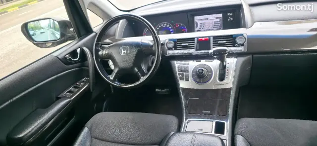 Honda CR-V 2013 · 2.4 AT