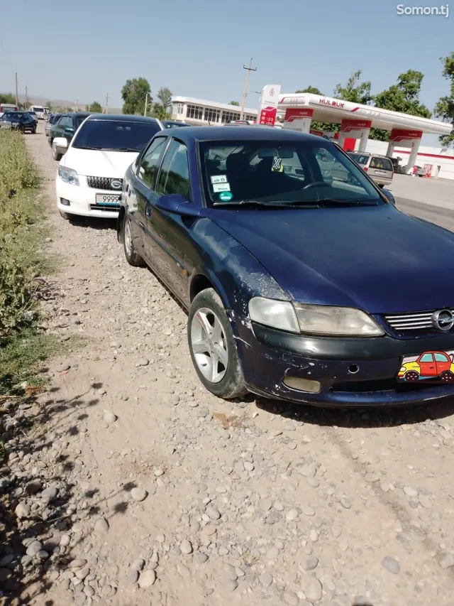 Opel Vectra B 1997 · 1.6 MT