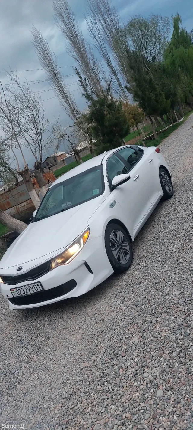 Kia Optima 2017 · 2.0 AT