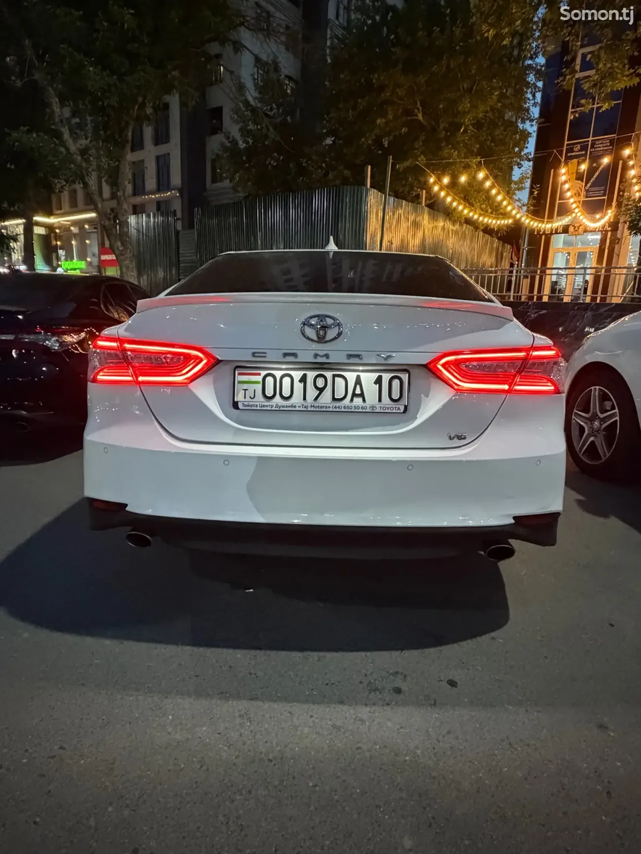 Toyota Camry 2021 · 3.5 AT