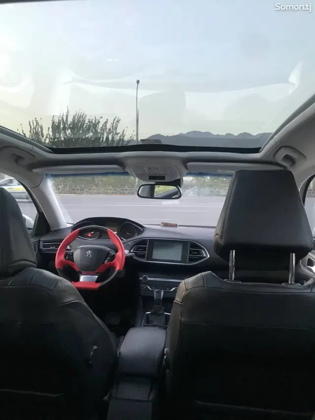 Peugeot 308 2015 · 1.6 AT