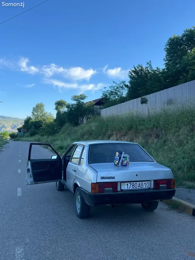 Lada (ВАЗ) 21099 1999 · 1.6 MT