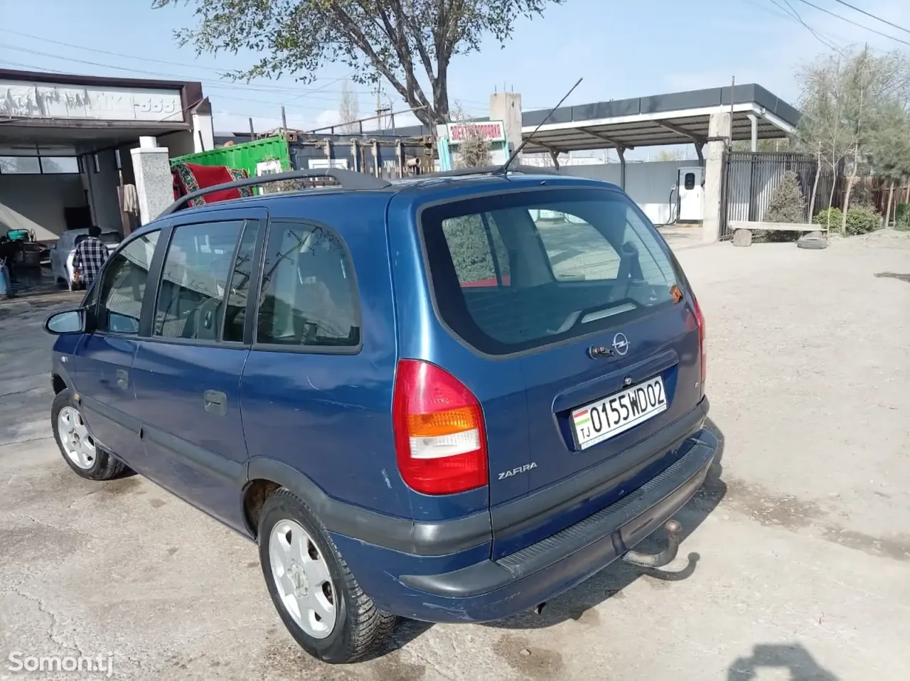 Opel Zafira 2003 · 1.6 MT