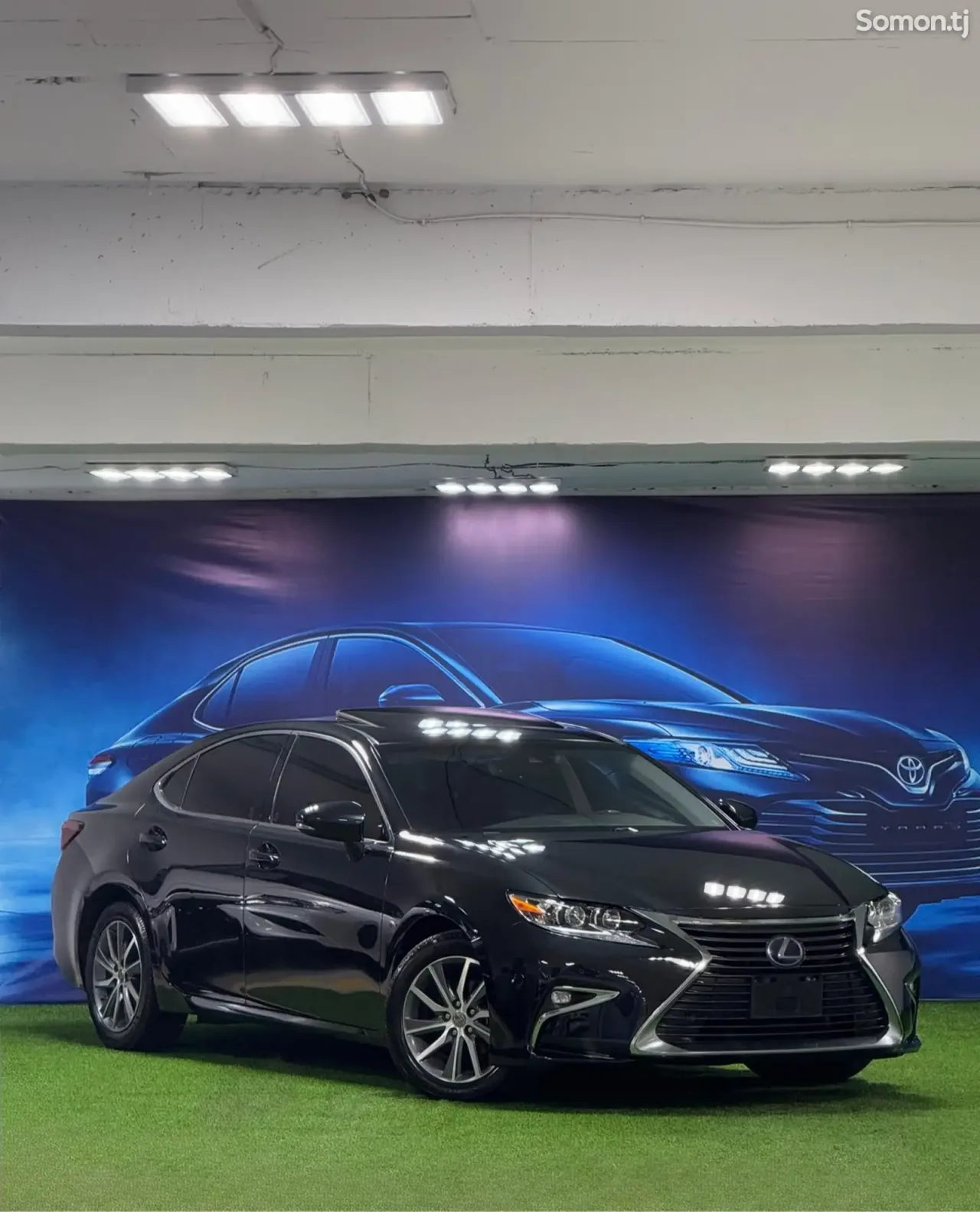 Lexus ES series 2018 · 3.0 AT