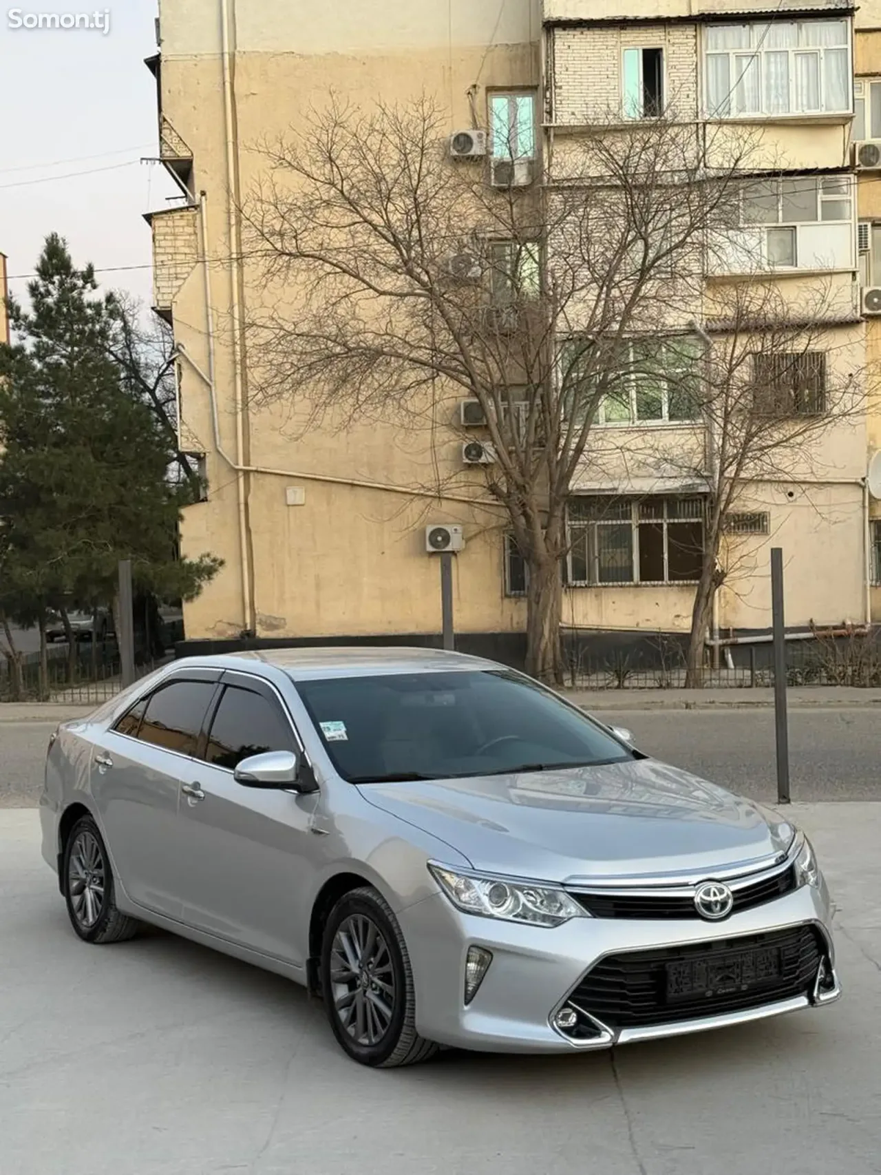 Toyota Camry 2016 · 2.5 AT