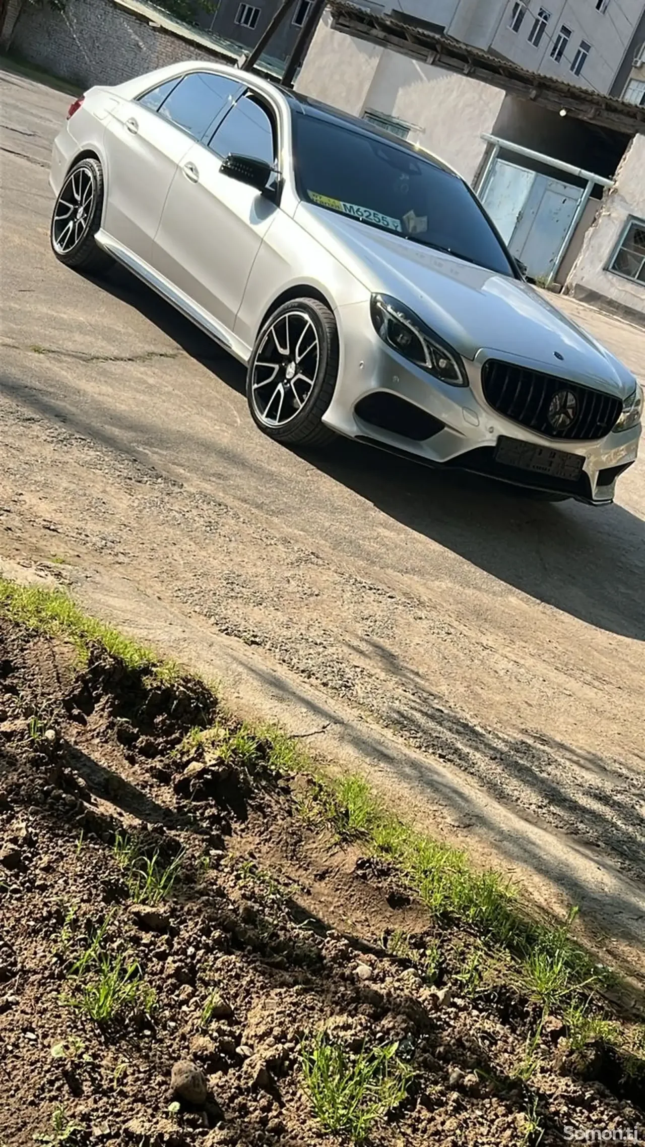 Mercedes-Benz E class 2015 · 3.5 AT