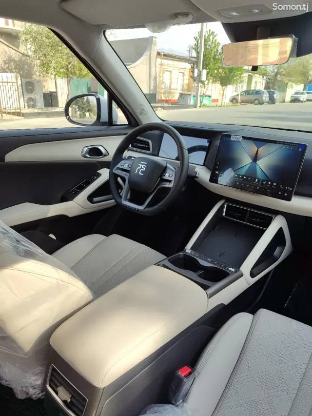 BYD Yuan Up 2025 · AT