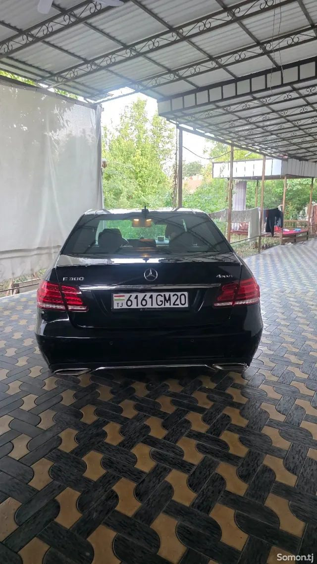 Mercedes-Benz E class 2016 · 3.0 AT