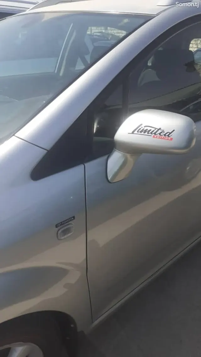 Toyota Verso 2007 · 2.2 MT
