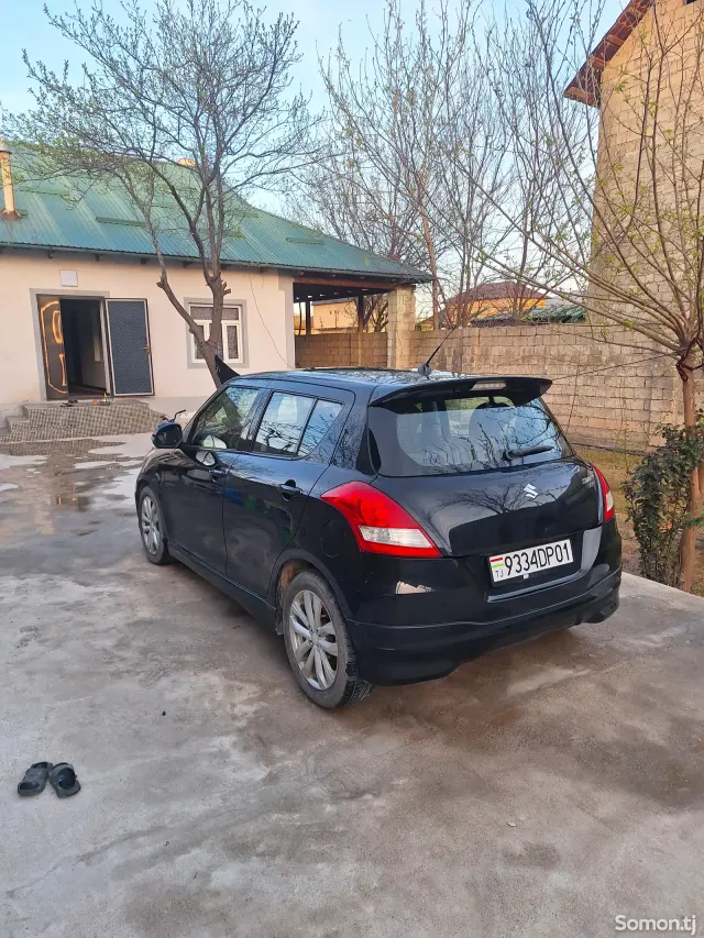Suzuki Swift 2014 · 1.3 AT