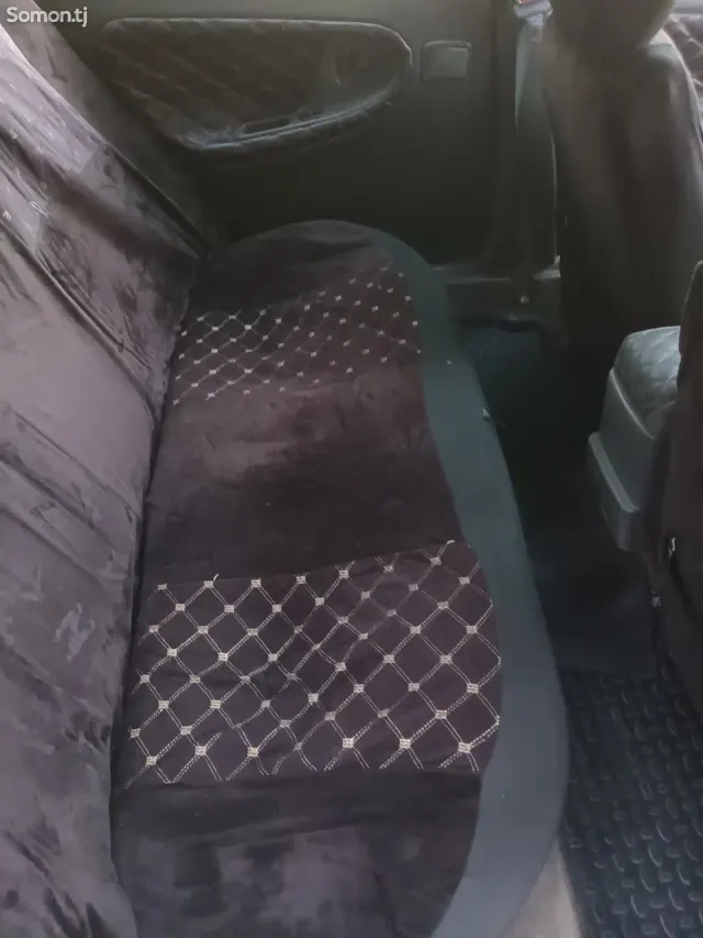 Daewoo Nexia 1995 · 1.6 MT