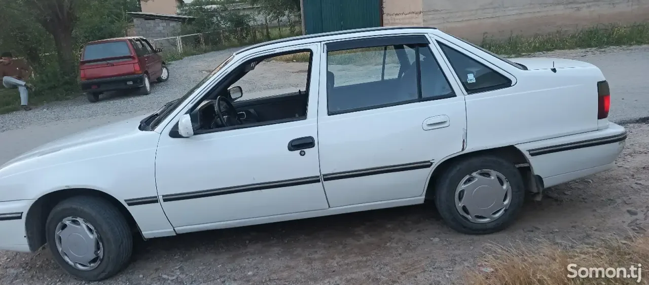 Chevrolet Nexia 1995 · 1.5 MT