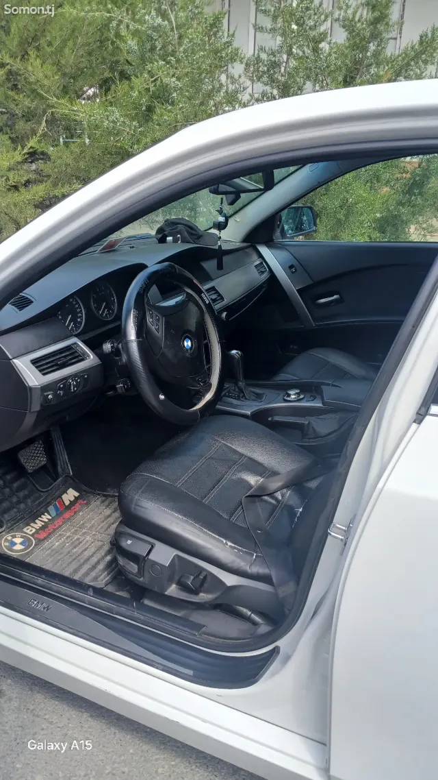 BMW 5 series 2024 · 2.5 AT
