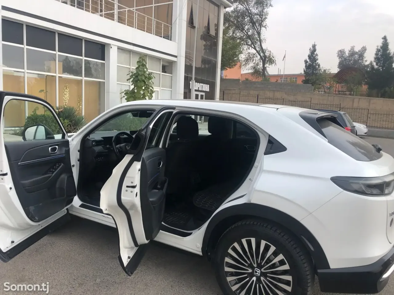 Honda eNP2 2023 · AT