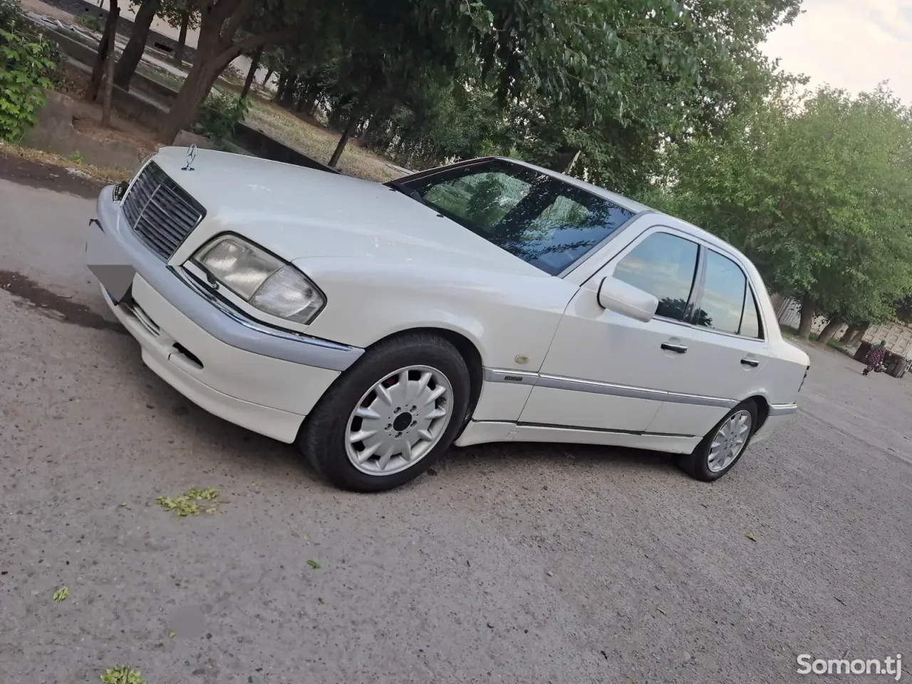 Mercedes-Benz C class 1999 · 2.4 AT