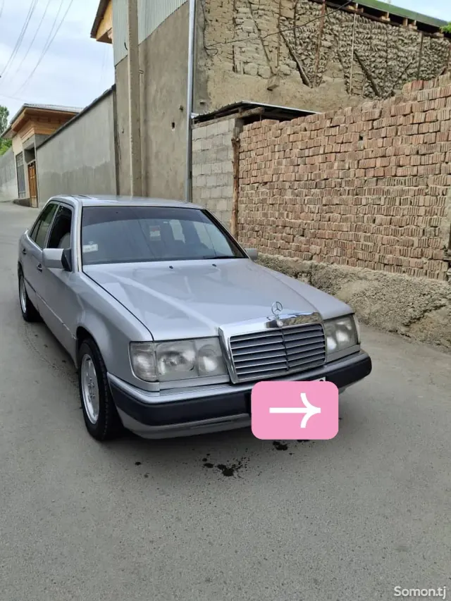 Mercedes-Benz W124 1991 · 2.5 MT