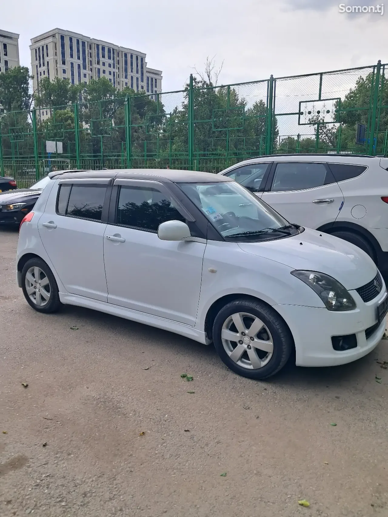 Suzuki Swift 2010 · 1.3 AT