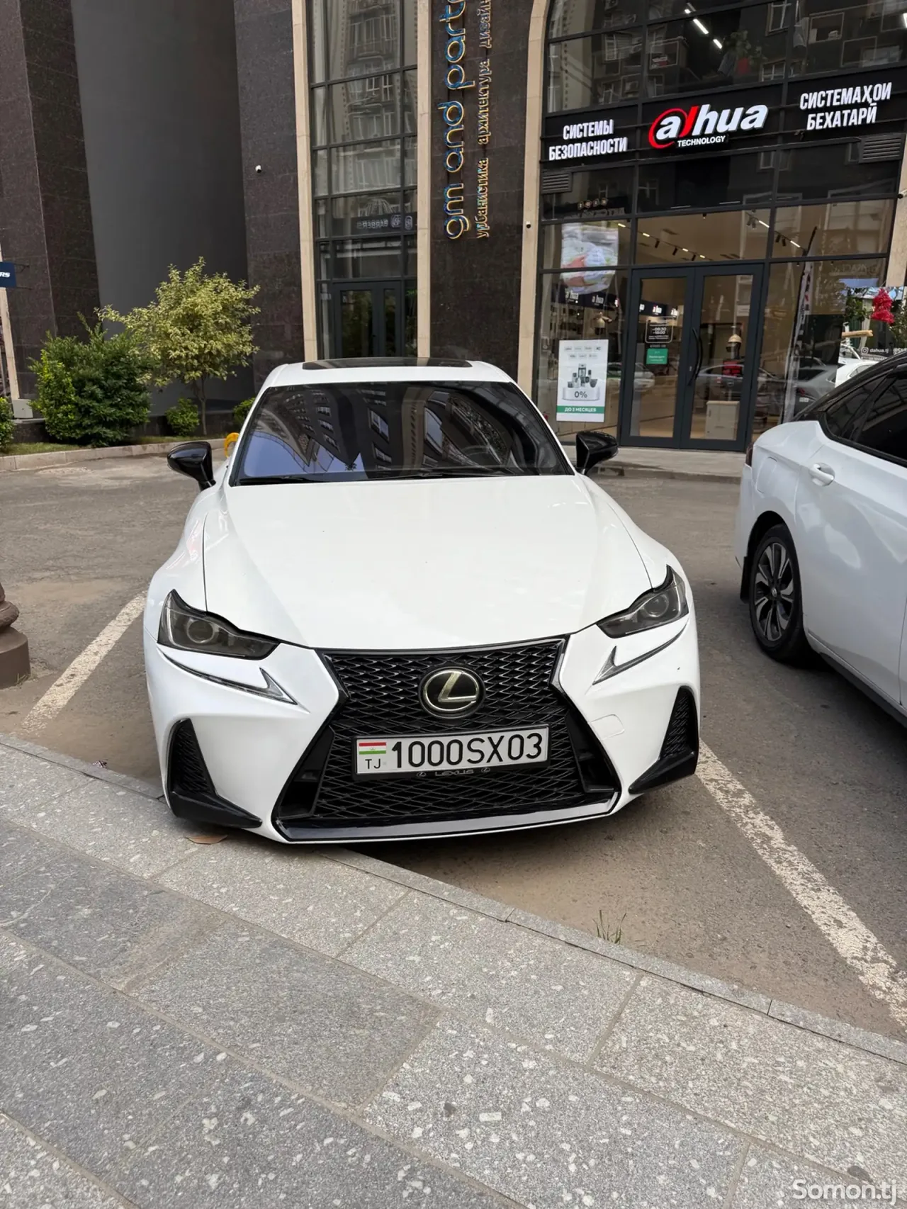 Lexus IS series 2014 · 2.5 AT