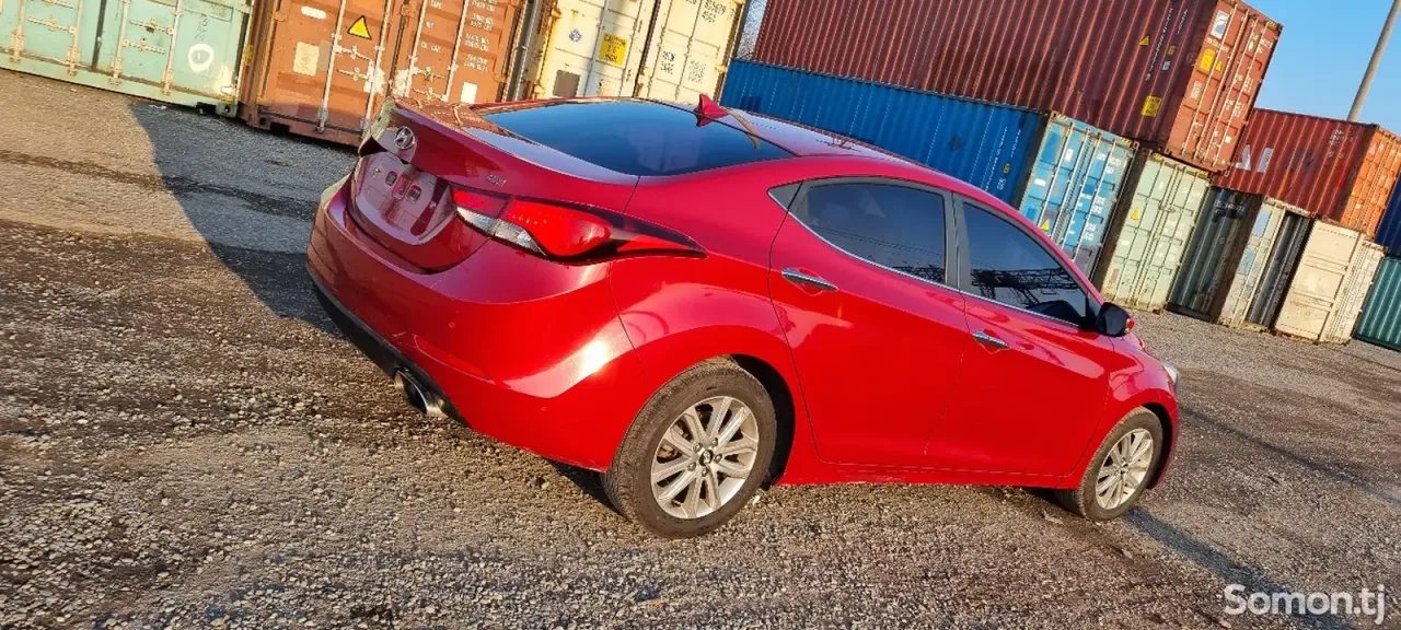 Hyundai Avante 2014 · 1.6 AT