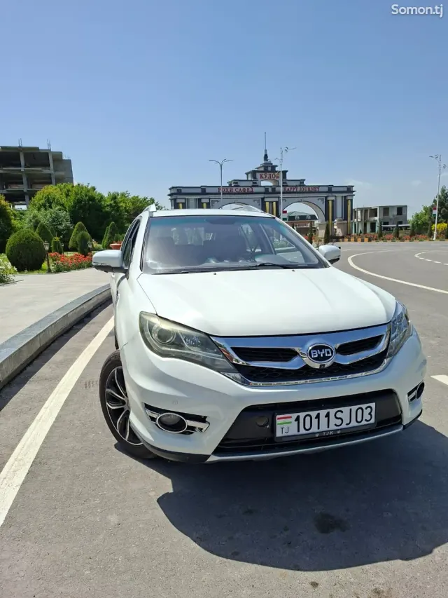 BYD S7 2015 · 2.0 AT