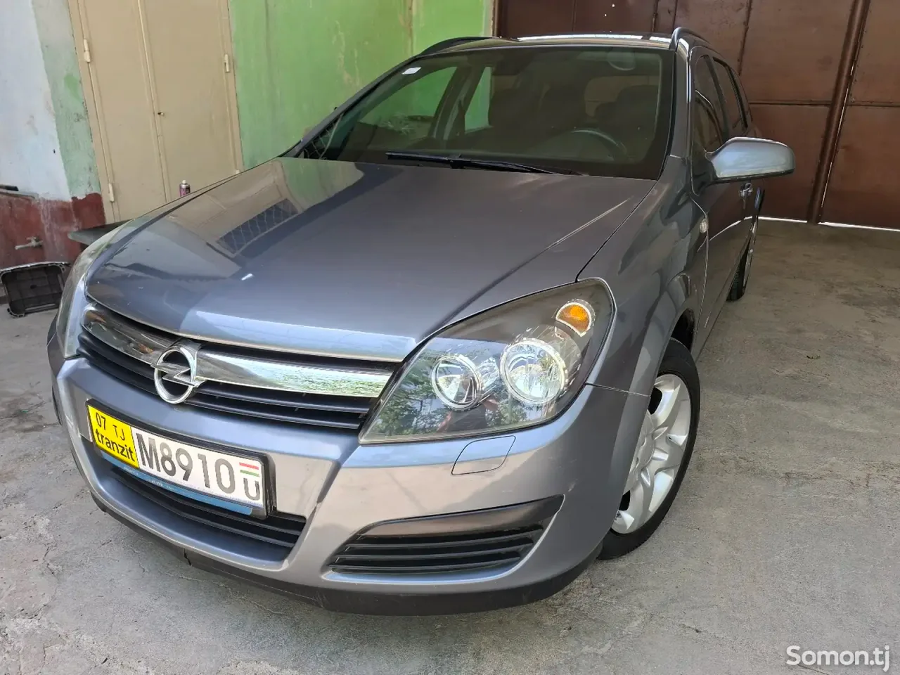 Opel Astra H 2006 · 1.6 MT