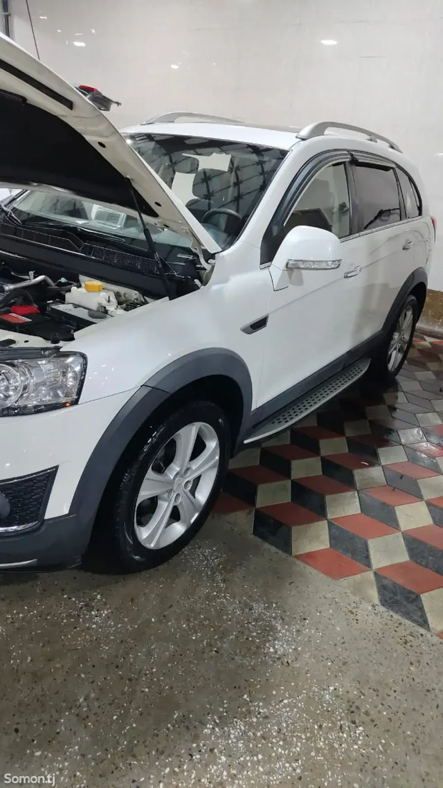 Chevrolet Captiva 2014 · 2.2 AT