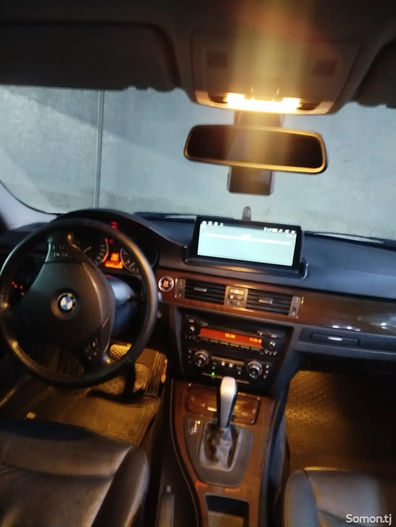 BMW 3 series 2010 · 2.0 AT