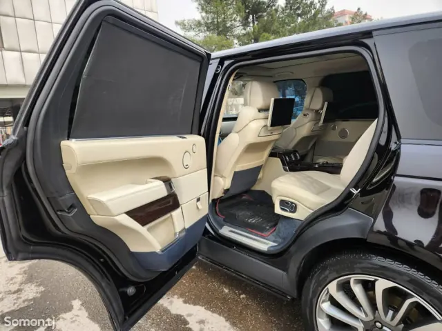 Land Rover Vogue 2017 · 5.0 AT