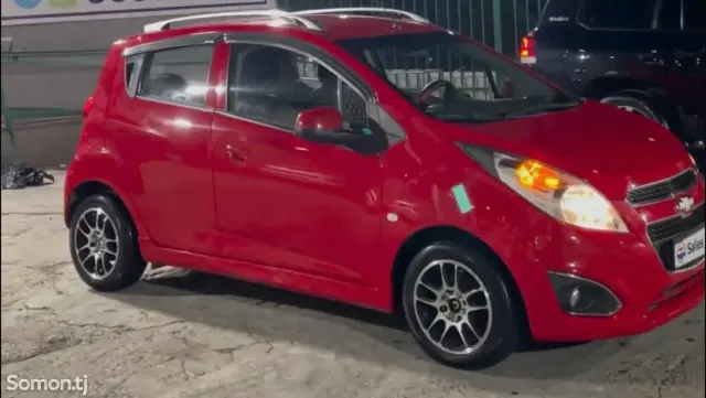 Chevrolet Spark 2014 · AT