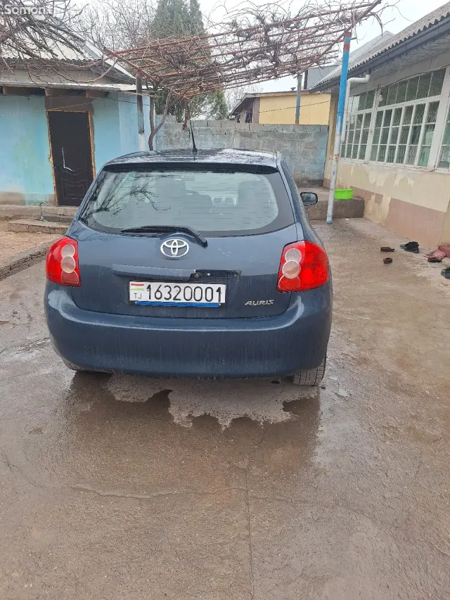 Toyota Auris 2007 · 1.8 MT