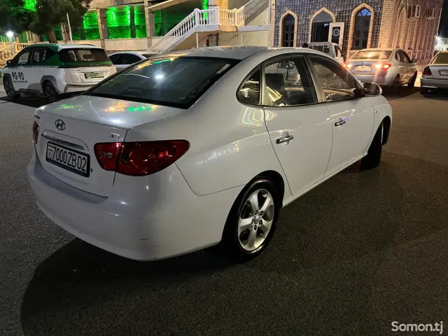 Hyundai Avante 2007 · 1.6 AT