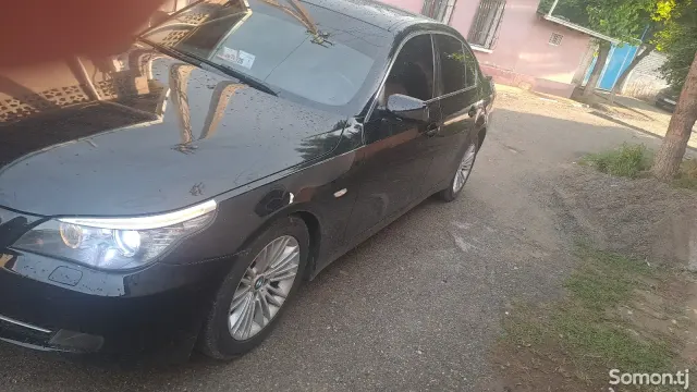 BMW 5 series 2010 · 3.0 AT