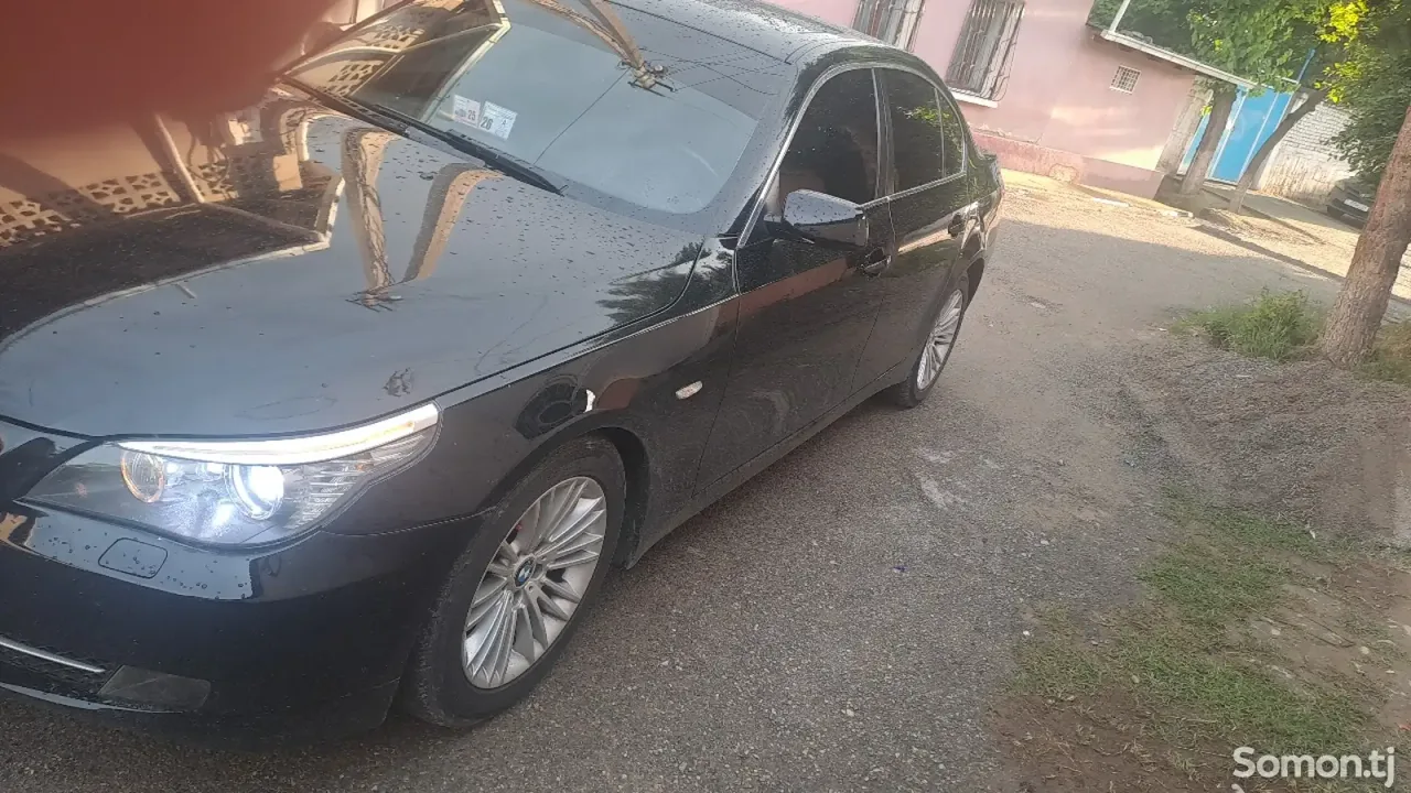 BMW 5 series 2010 · 3.0 AT