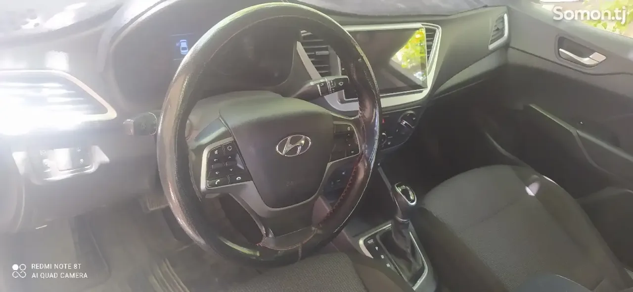 Hyundai Solaris 2018 · 1.6 AT