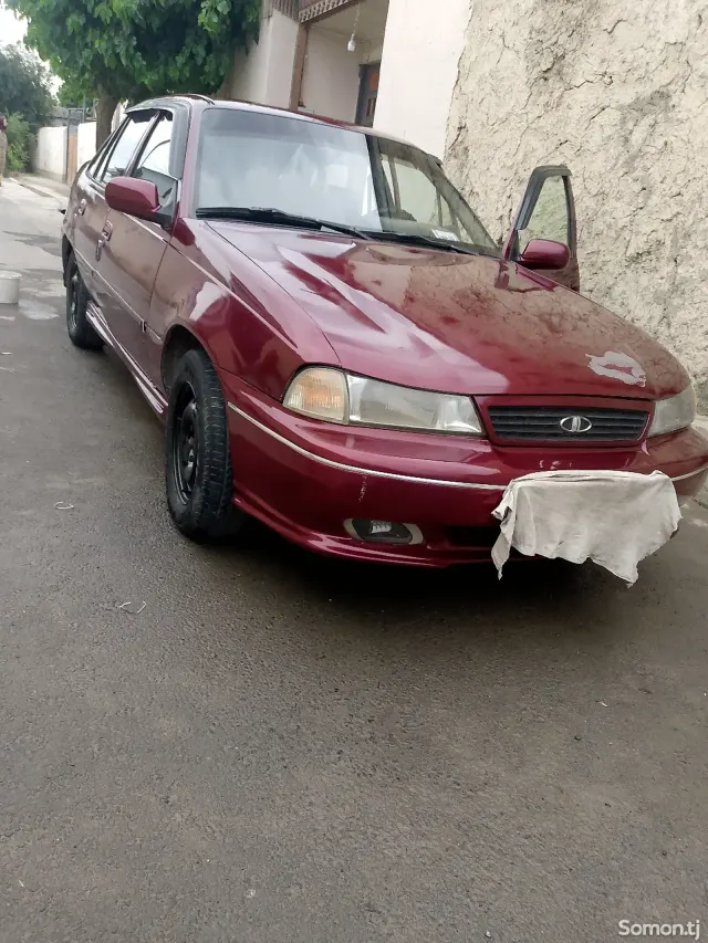 Daewoo Nexia 1995 · 1.5 MT