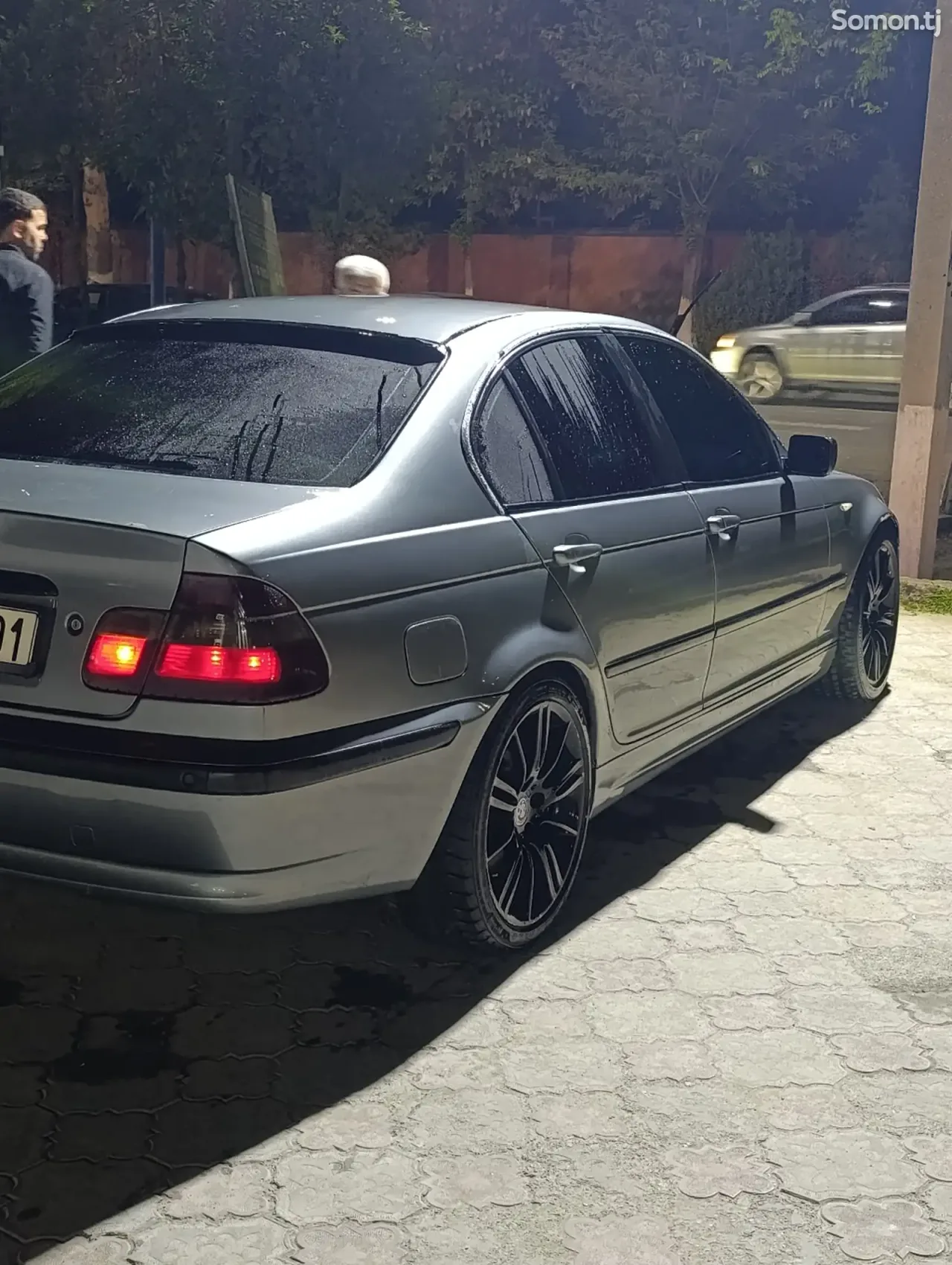 BMW 3 series 2003 · 3.0 AT