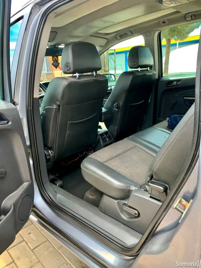Opel Zafira 2006 · 1.9 AT