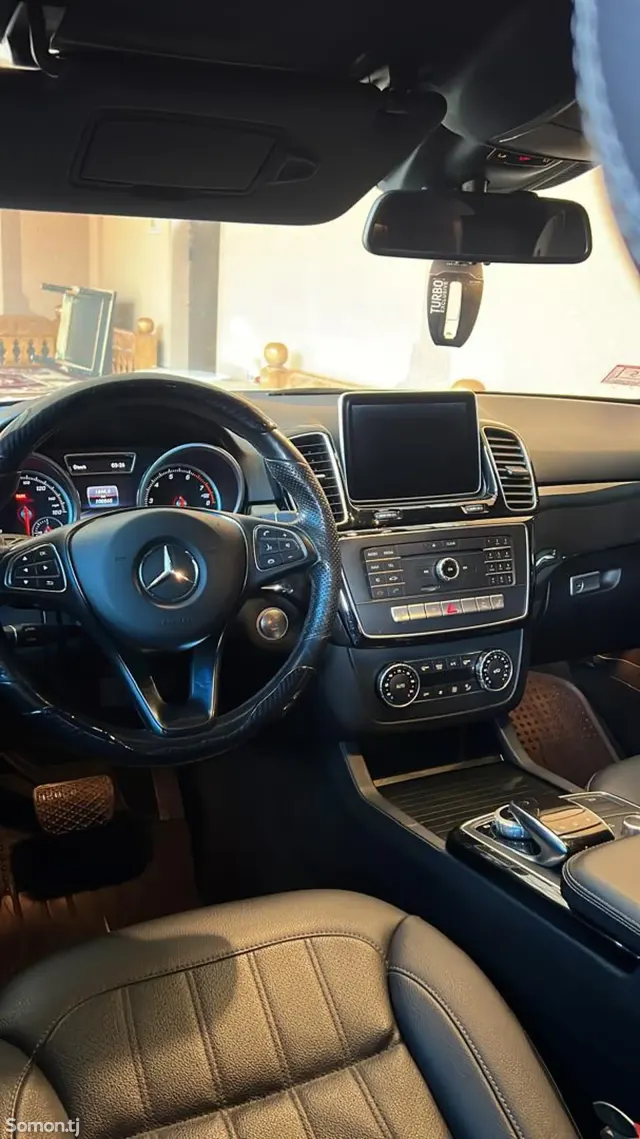 Mercedes-Benz GLE class 2016 · 3.5 AT