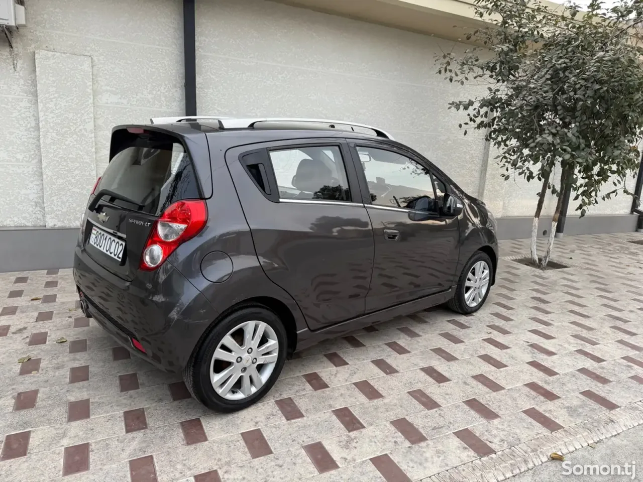 Chevrolet Spark 2014 · 1.0 AT