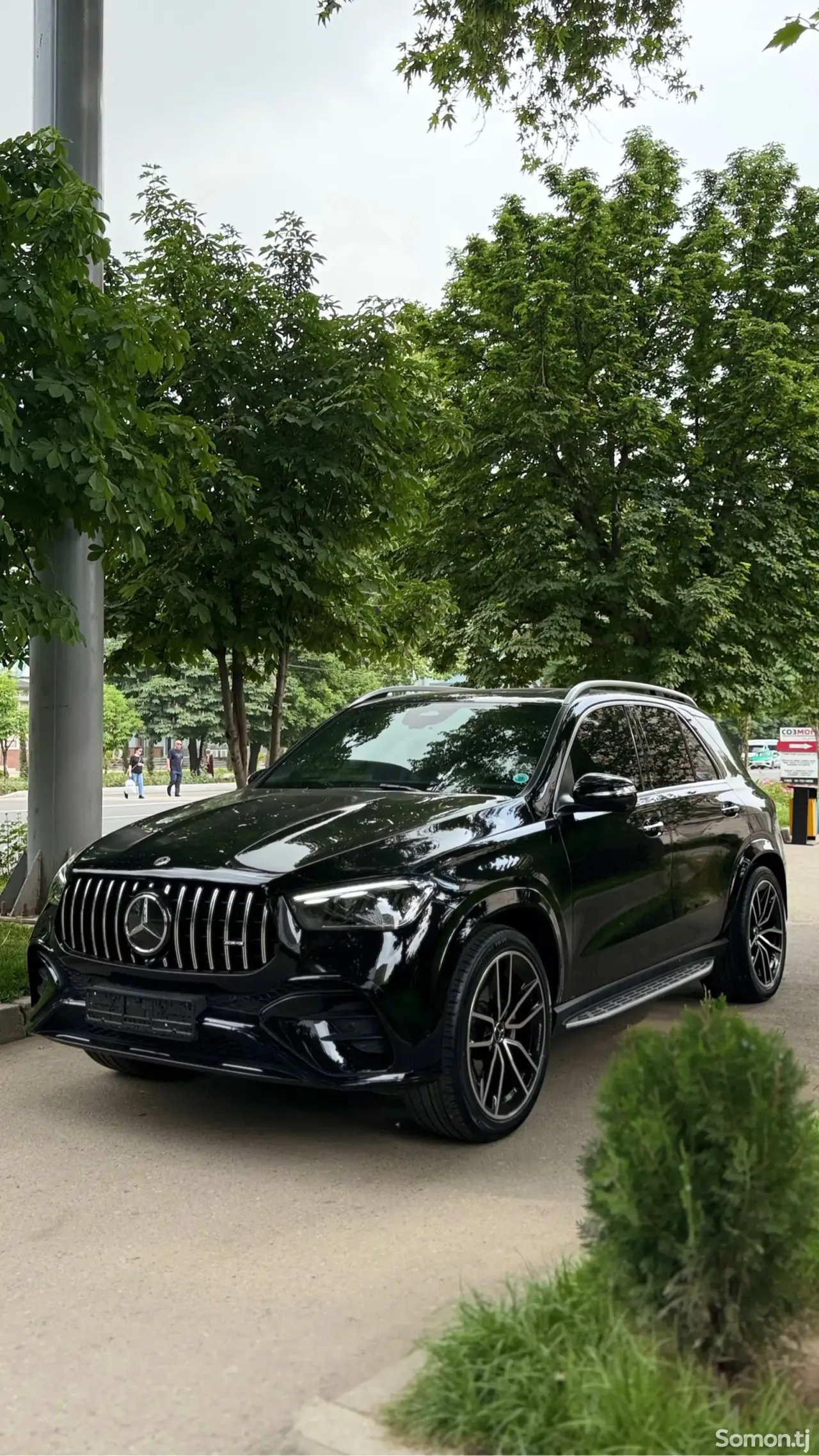 Mercedes-Benz GLE class 2024 · 3.5 AT