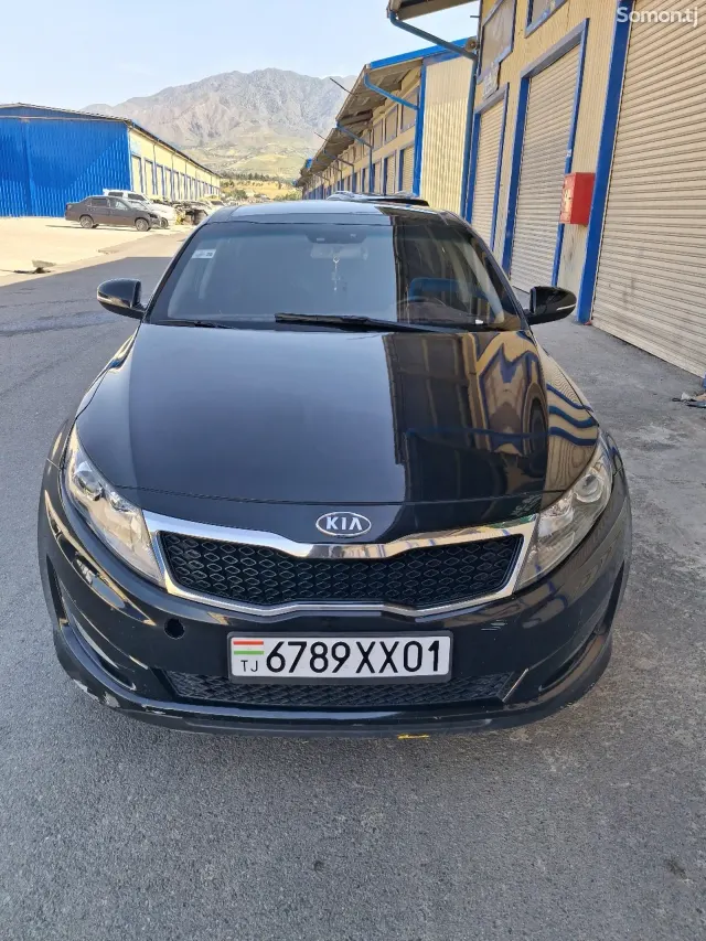 Kia K5 2011 · 2.0 AT